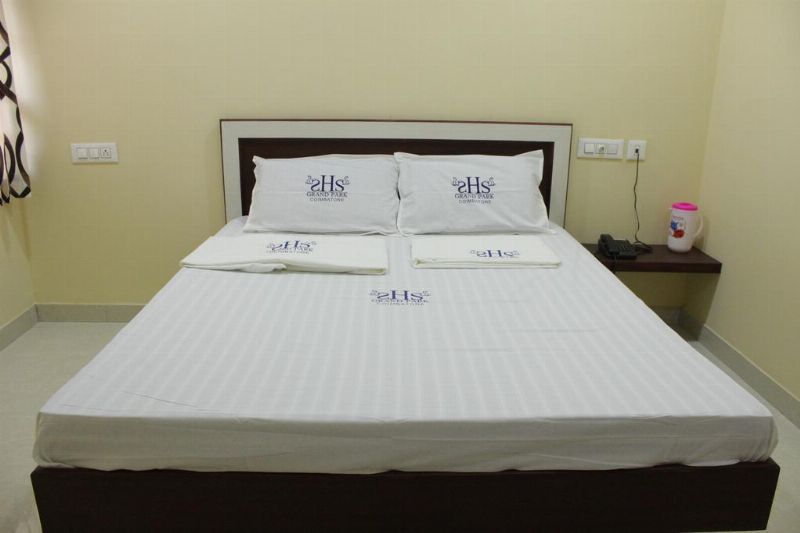 DOUBLE BED NON AC 