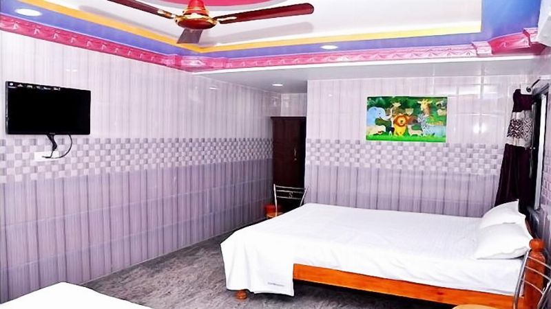 Triple Room non A/c 