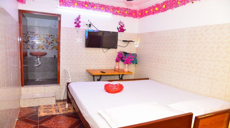 TRIPLE ROOM NON AC 