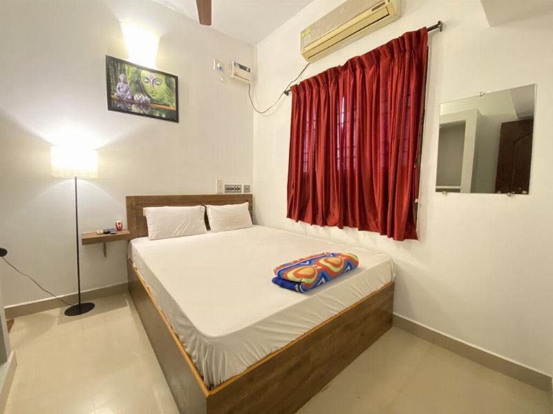 DELUXE TRIPLE ROOM AC 