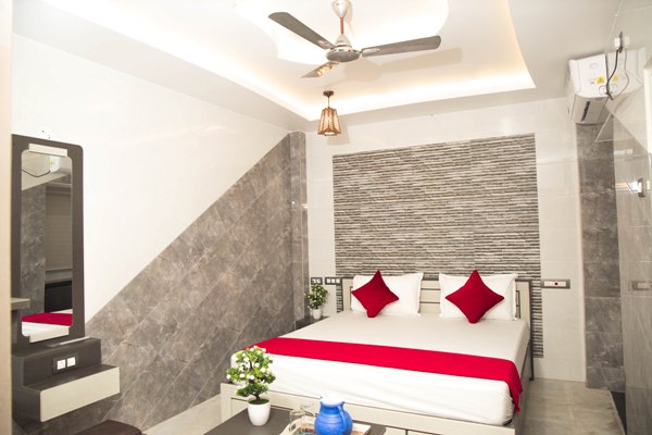 King Five Bedded 