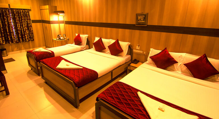 Triple Room 