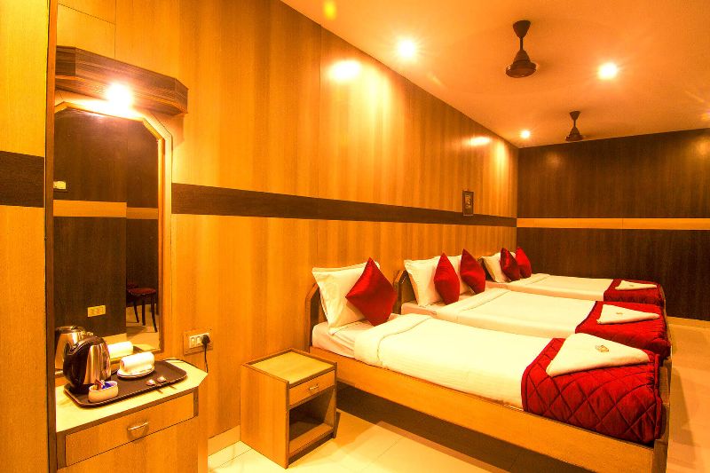 Deluxe Double AC Room 