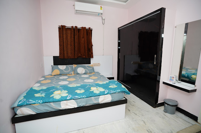 THE COZY NEST ROOM 3/5 