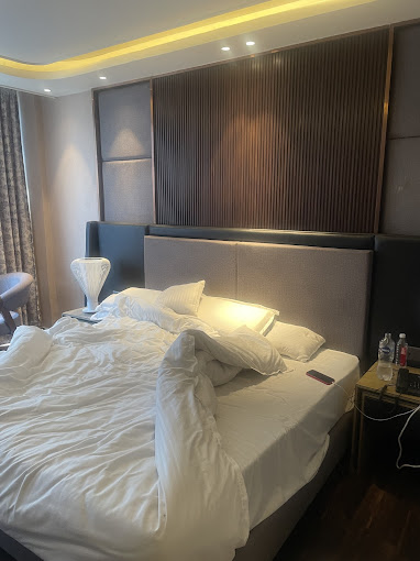 Suite Room 