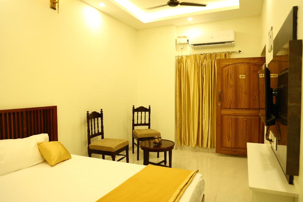 KING ROOM  