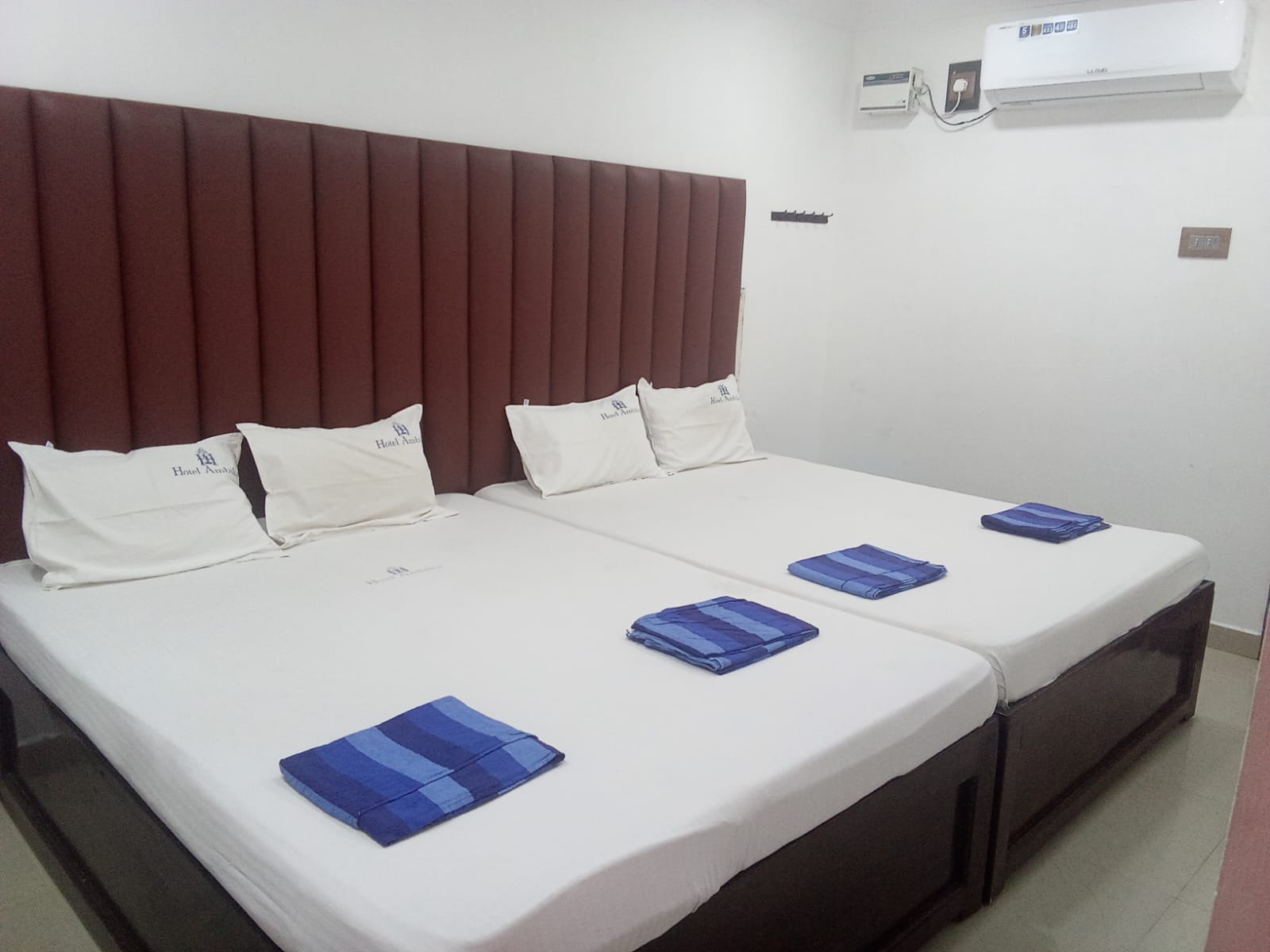 4 bed room non a/c 