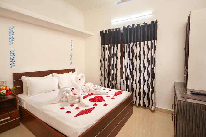 Cinnamon Superior room with Balcony 