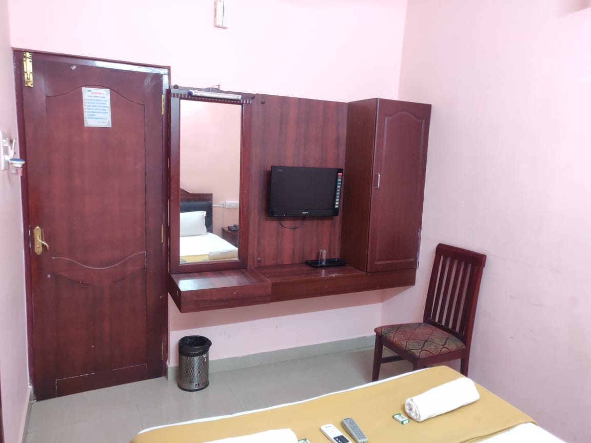 Double Deluxe room NON A/C 