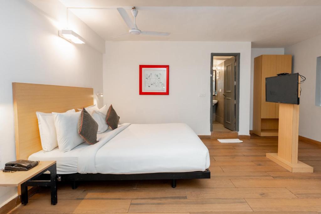 DELUXE ROOM  WITHOUT BALCONY 