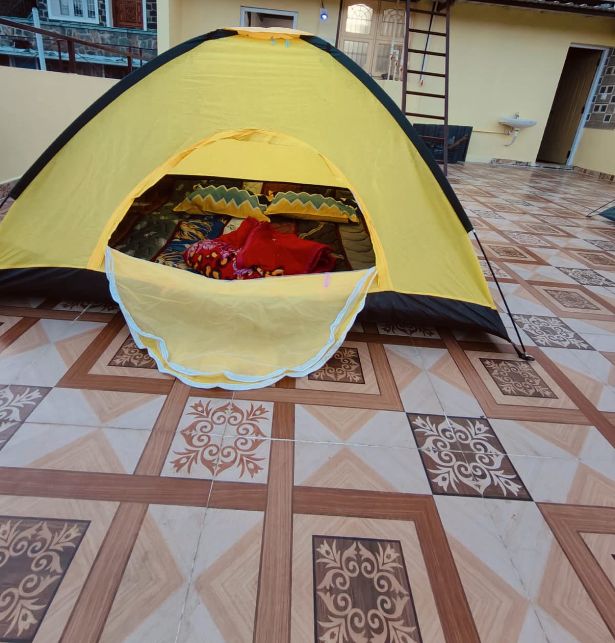 Twin Bedroom 