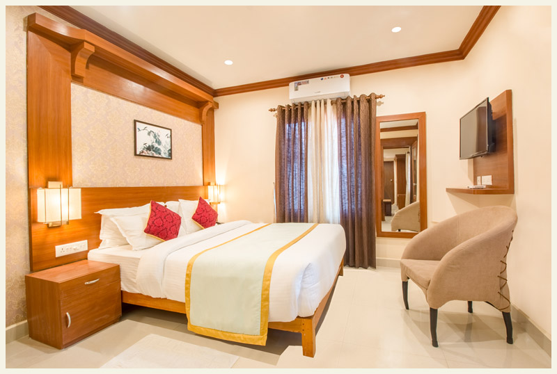 CROWN  SUITE A/C 