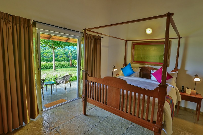 MOUNTAIN FACING POOL COTTAGE 
