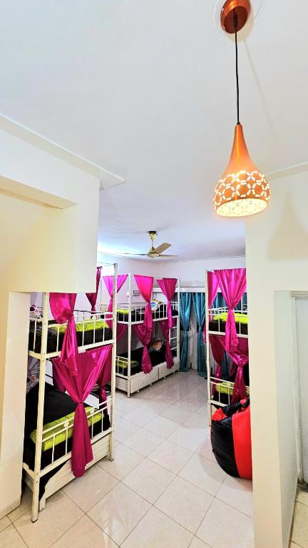 6 Share Dormitory Room 