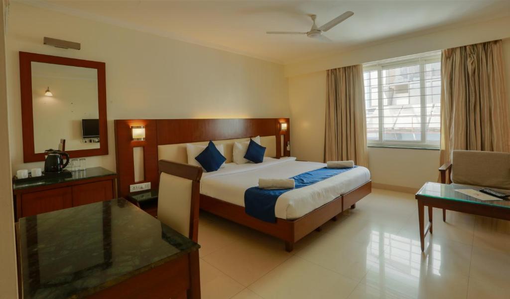 Deluxe King Room 