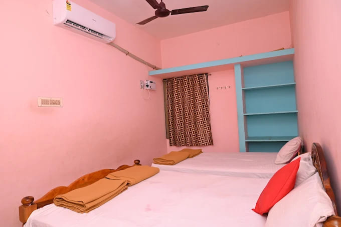 Standard 4 bed Non AC 