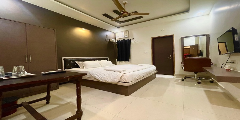 Deluxe Double Bedrooms 