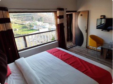 Mountain view room 