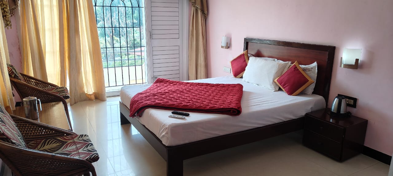 Deluxe Double Room with Balcony 