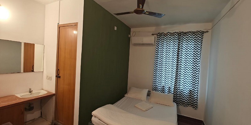 Double Non AC 