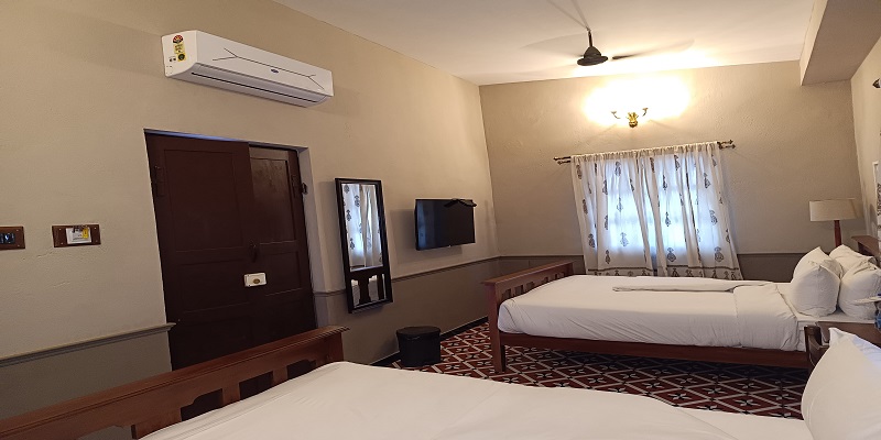 Family Room - Platinum 