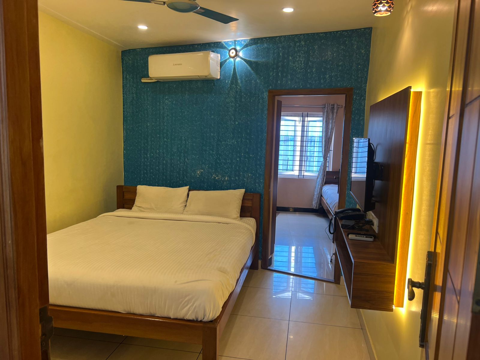 Deluxe AC Room 