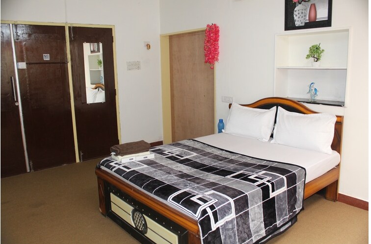 Elite Room 4 