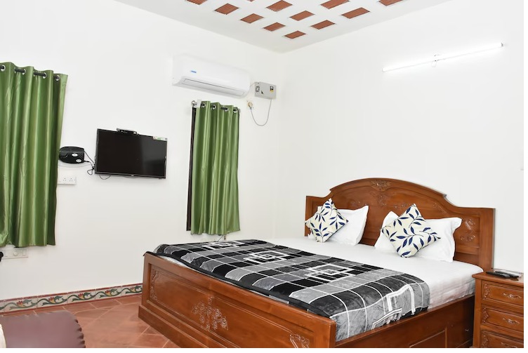 Room No 302 