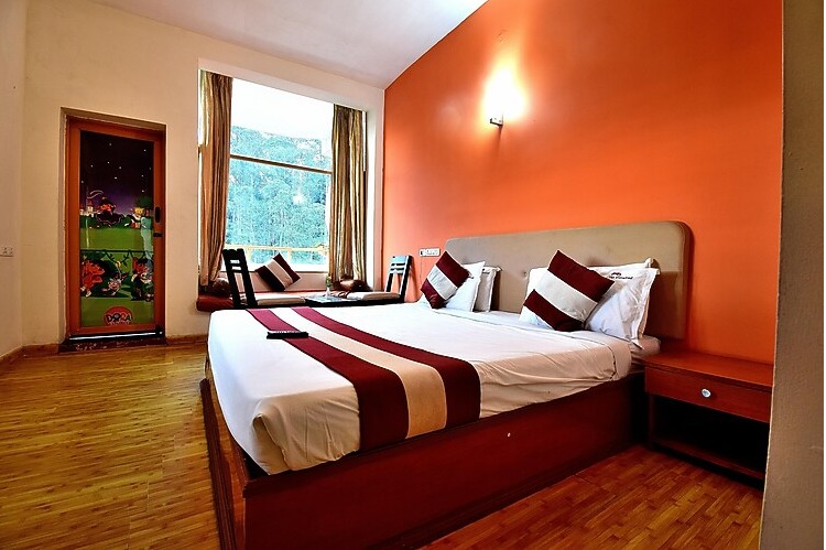 Deluxe Room with Balcony 