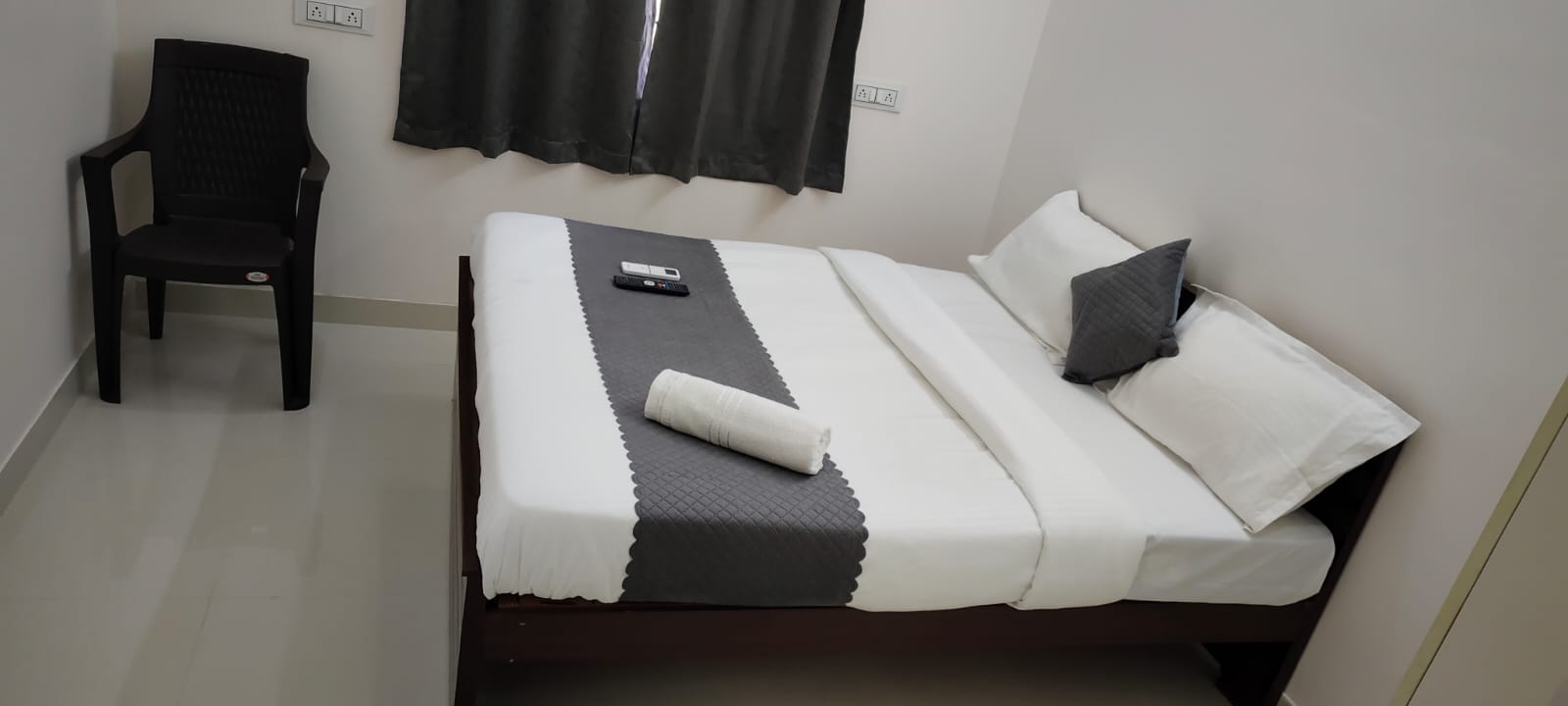 Deluxe Ac Room With Balcony 