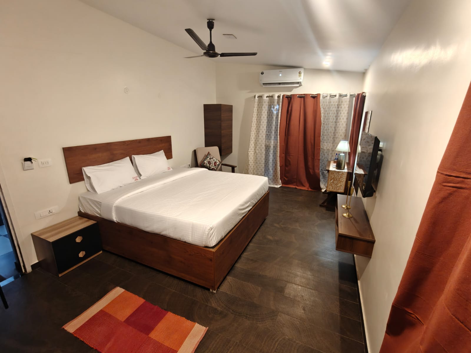 Executive Room 